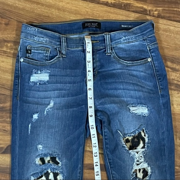 Leopard patch skinny Judy Blue jeans - Picture 6 of 8